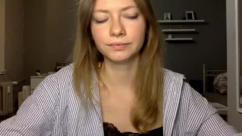 Millie online show from March 2026 09:53:02 PM