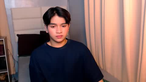 Snapshot of lux_white chatting on March 2025 09:14:02 PM queen lux online show from March 2025 09:14:02 PM