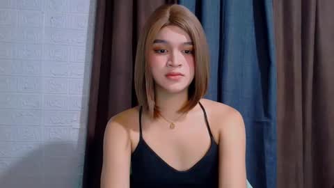 Snapshot of lux_white chatting on February 2026 09:27:02 AM queen lux online show from February 2026 09:27:02 AM