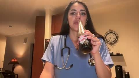 Snapshot of luxcher22 chatting on January 2025 03:33:02 AM luxcher22 online show from January 2025 03:33:02 AM