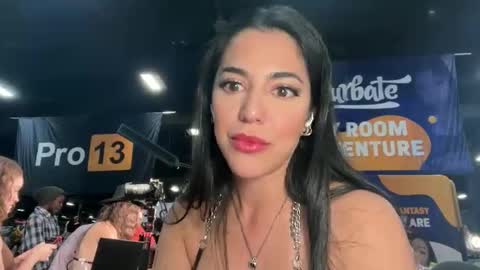 Snapshot of luxcher22 chatting on October 2025 10:17:02 PM luxcher22 online show from October 2025 10:17:02 PM