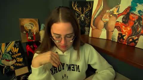 Snapshot of luxie_queen chatting on February 2026 02:13:01 PM Katie online show from February 2026 02:13:01 PM