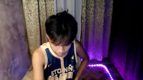 luxirfy online show from December 2025 05:06:02 PM