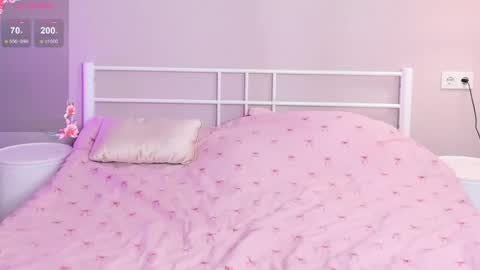 Snapshot of luxmeltmoon chatting on January 2026 07:46:01 AM Selena online show from January 2026 07:46:01 AM