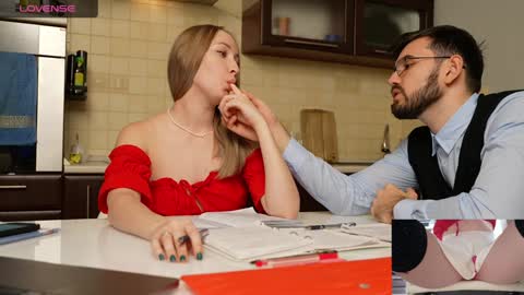 Snapshot of luxmur chatting on December 2024 06:17:02 PM Becky and Andy online show from December 2024 06:17:02 PM