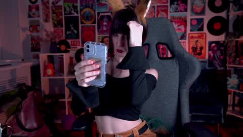 Ray online show from February 2025 06:08:02 PM