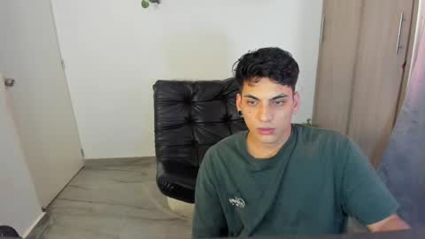 Snapshot of luxrx chatting on May 2026 06:59:01 PM luxrx online show from May 2026 06:59:01 PM