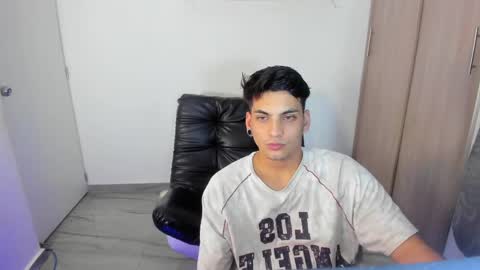 Snapshot of luxrx chatting on May 2026 07:22:02 PM luxrx online show from May 2026 07:22:02 PM