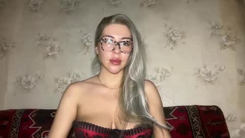 Snapshot of luxsonyastar chatting on November 2025 01:22:01 PM LuxSonyaStar online show from November 2025 01:22:01 PM