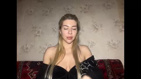 Snapshot of luxsonyastar chatting on December 2025 02:02:02 PM LuxSonyaStar online show from December 2025 02:02:02 PM