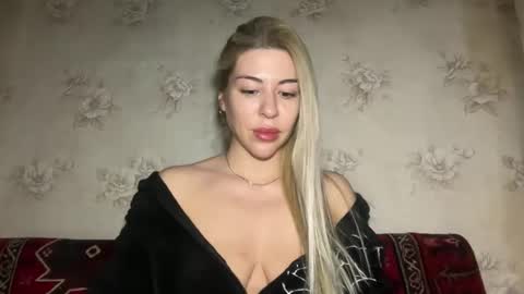 Snapshot of luxsonyastar chatting on December 2025 12:56:02 PM LuxSonyaStar online show from December 2025 12:56:02 PM