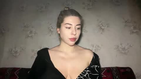 Snapshot of luxsonyastar chatting on February 2026 01:21:02 PM LuxSonyaStar online show from February 2026 01:21:02 PM