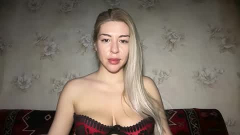 Snapshot of luxsonyastar chatting on February 2026 01:18:01 PM LuxSonyaStar online show from February 2026 01:18:01 PM