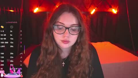 Snapshot of luxsopphia_ chatting on June 2026 12:36:01 PM luxsopphia_ online show from June 2026 12:36:01 PM