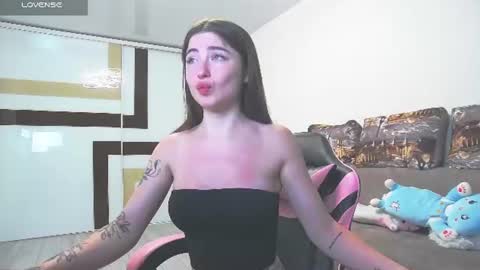 Snapshot of luxuryalma18 chatting on June 2026 05:23:02 AM Alma online show from June 2026 05:23:02 AM