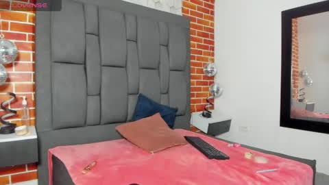 luxuryheavenn online show from May 2026 08:28:02 PM
