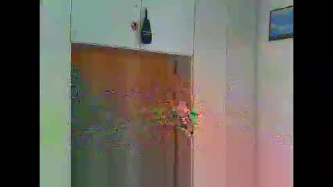 Snapshot of luxx72boy chatting on February 2026 07:12:01 AM luxx72boy online show from February 2026 07:12:01 AM