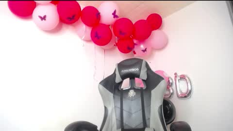 luzcastillo07 online show from September 2025 05:41:01 AM