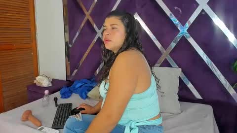 luzenaasm online show from October 2025 03:59:02 AM