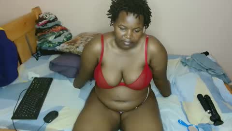 Snapshot of luzremi chatting on February 2026 04:03:02 PM luzremi online show from February 2026 04:03:02 PM