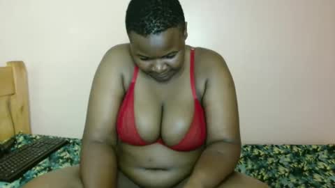 Snapshot of luzremi chatting on April 2026 09:39:33 PM luzremi online show from April 2026 09:39:33 PM