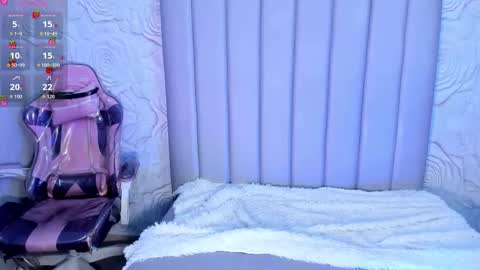 Snapshot of lya_dubois_ chatting on February 2026 05:14:01 PM LYA DUBOIS online show from February 2026 05:14:01 PM