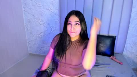 Snapshot of lya_dubois_ chatting on April 2026 09:48:01 PM LYA DUBOIS online show from April 2026 09:48:01 PM