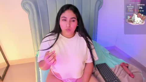 LYA DUBOIS  online show from May 2026 09:25:01 AM
