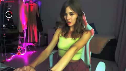 Snapshot of lyalyaextravaganza chatting on October 2025 05:33:02 PM lya online show from October 2025 05:33:02 PM