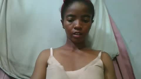 lydie856696 online show from May 2026 04:04:02 PM