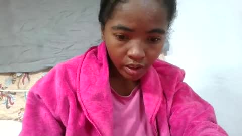 lydie856696 online show from July 2026 03:43:01 PM
