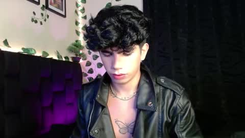 Lyle Bennett Freelance Model online show from January 2025 10:19:01 AM