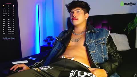 Lyle Bennett Freelance Model online show from September 2025 12:29:01 PM