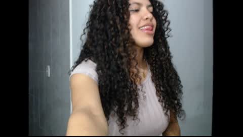 Snapshot of lylii_evans chatting on January 2025 03:35:01 AM lylii_evans online show from January 2025 03:35:01 AM