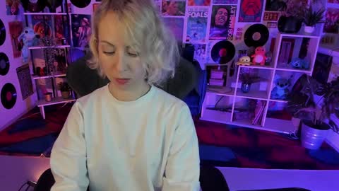 Snapshot of lylithskye chatting on December 2024 08:19:02 AM Lylith Skye NO NUDE model online show from December 2024 08:19:02 AM