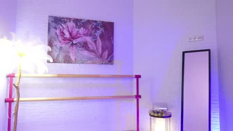 Lyly   online show from December 2024 05:42:02 AM