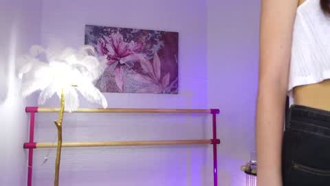 Lyly   online show from December 2024 05:39:02 AM