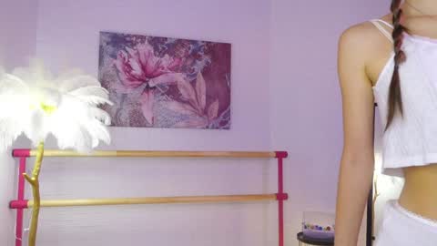 Lyly   online show from December 2024 05:39:02 AM