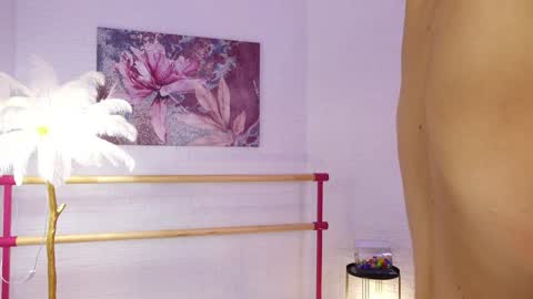 Lyly   online show from December 2024 12:24:01 PM