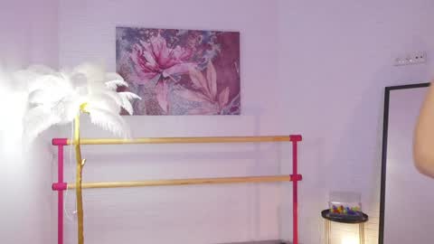 Lyly   online show from January 2025 05:53:01 AM