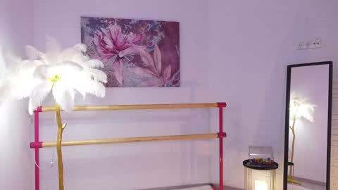 Lyly   online show from February 2025 09:58:01 AM