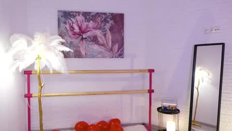 Lyly   online show from February 2025 05:40:01 AM