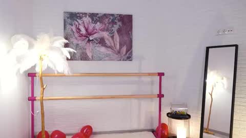 Lyly   online show from February 2025 05:37:01 AM