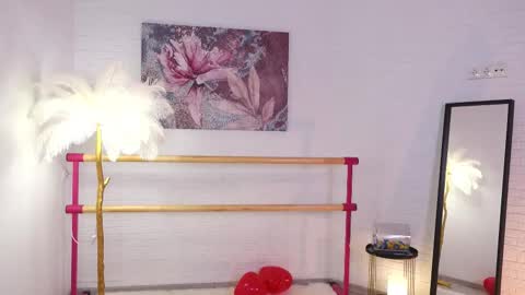 Lyly   online show from February 2025 05:41:01 AM