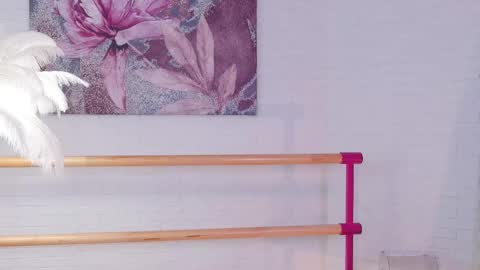 Lyly   online show from March 2025 12:00:01 PM