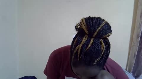 lyn_anna online show from November 2025 08:11:02 AM