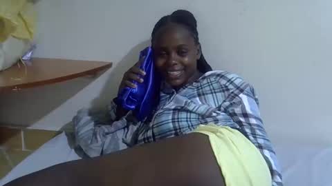 lyn_anna online show from February 2026 07:28:02 PM