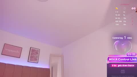 Snapshot of lyn_lebelle chatting on December 2024 04:20:02 PM Lyn online show from December 2024 04:20:02 PM