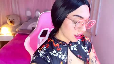 Lyna love online show from October 2025 08:31:02 PM