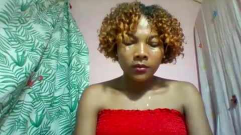 Snapshot of lyndah19 chatting on January 2026 01:19:01 AM lyndah19 online show from January 2026 01:19:01 AM